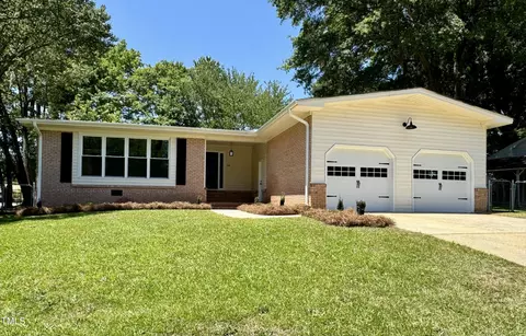 300 S Rogers Dr, Smithfield, NC 27577