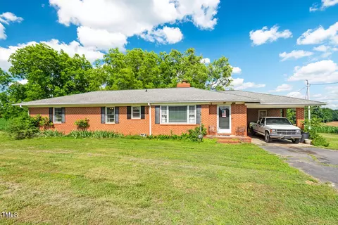 2401 Peach Orchard Rd, Louisburg, NC 27549