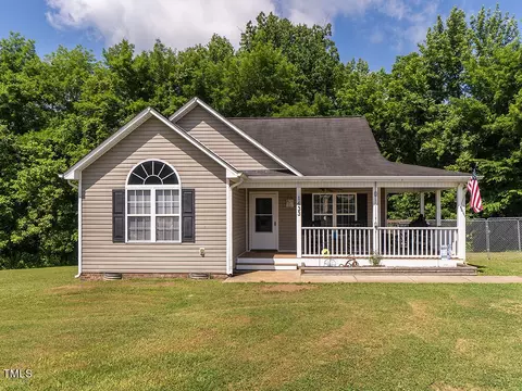 1433 Rolling Meadow Ct, Burlington, NC 27217