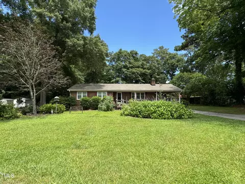 100 Woodcroft Dr, Angier, NC 27501