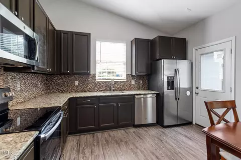 5 Crescent Hill Ct, Durham, NC 27704 photo 7