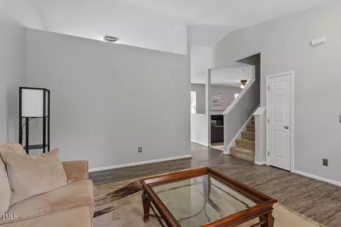 5 Crescent Hill Ct, Durham, NC 27704 photo 5