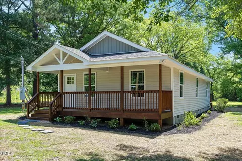 8166 Norris Rd, Dunn, NC 28334