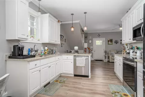 Kitchen - 10703 Nc-581, Bailey, NC 27807 photo 2 of 3