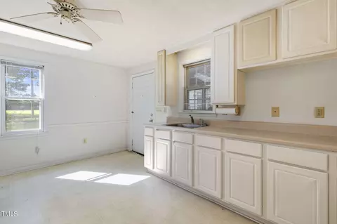 Kitchen - 113 E Stevens St, Smithfield, NC 27577 photo 7 of 7
