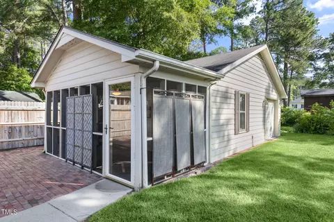 Exterior - 113 E Stevens St, Smithfield, NC 27577 photo 11 of 13