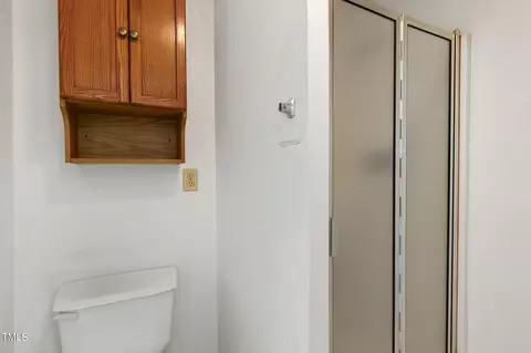 Bath - 113 E Stevens St, Smithfield, NC 27577 photo 2 of 3