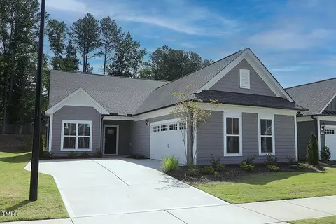 933 Coast Grade St, Wake Forest, NC 27587
