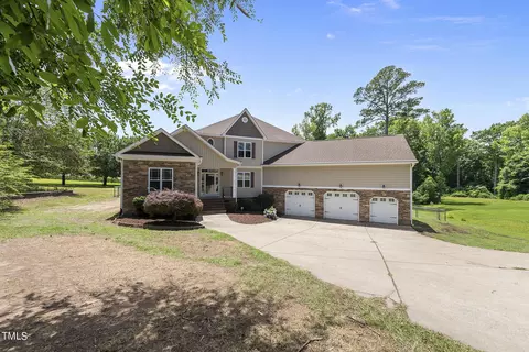 105 Flat Rock Ct, Garner, NC 27529