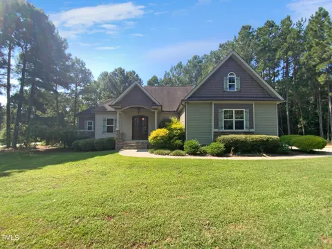 15 Prestwyck Ct, Youngsville, NC 27596