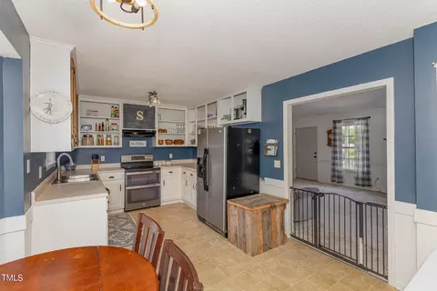 Kitchen - 112 Forest Rdg, Willow Spring, NC 27592 photo 1 of 3