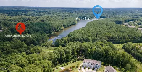 711 Edgewater Ridge Ct, Apex, NC 27523