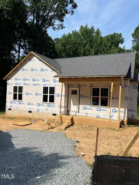 410 Matthew Cir, Clayton, NC 27520