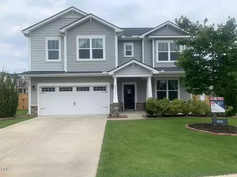 2044 Tulip Spring Dr, Zebulon, NC 27597