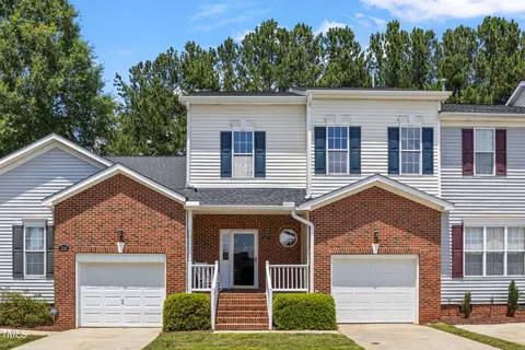 216 Grand Springs Ct, Garner, NC 27529