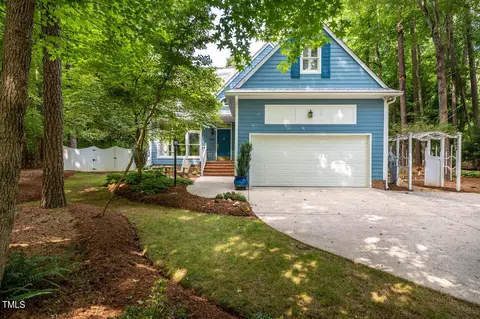 201 Rock Garden Rd, Chapel Hill, NC 27516