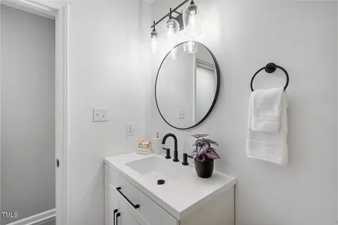 Bath - 12 Casabelle Ct, Durham, NC 27713 photo 5 of 5