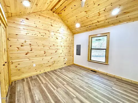 Bedroom - 13 Copper Fox Cor, Murphy, NC 28906 photo 3 of 3