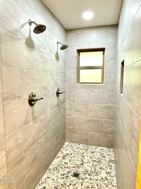 Bath - 13 Copper Fox Cor, Murphy, NC 28906 photo 1 of 1