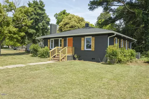 Exterior - 701 E Hill St, Benson, NC 27504 photo 1 of 8