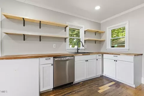Kitchen - 701 E Hill St, Benson, NC 27504 photo 2 of 5