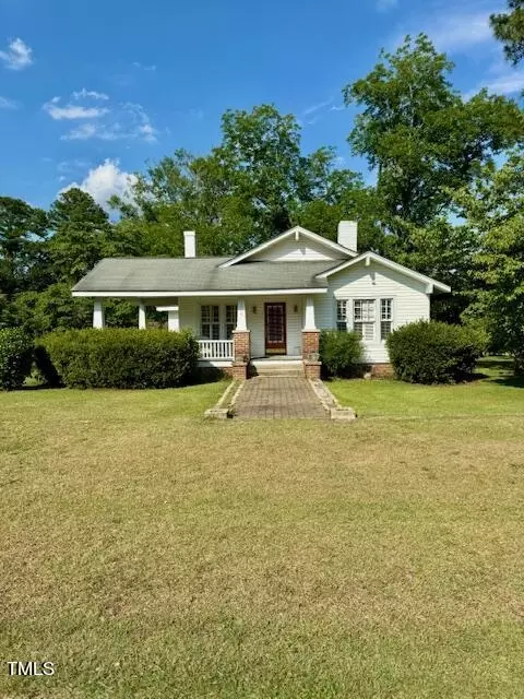 506 Tucker St, Four Oaks, NC 27524
