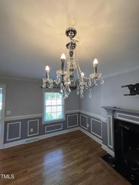 Dining - 107 E D St, Erwin, NC 28339 photo 2 of 2