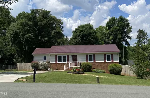2445 Susanne Dr, Haw River, NC 27258