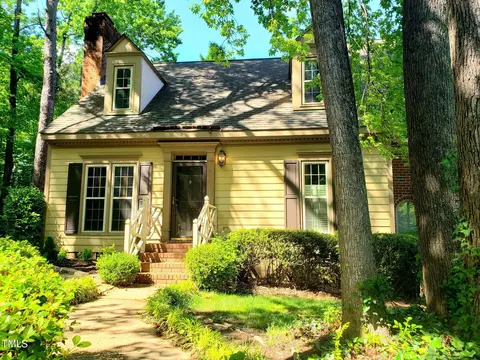 1417 Fowlkes Pl, Raleigh, NC 27612