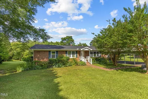 100 Emerson Dr, Rocky Mount, NC 27803