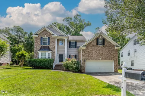 207 Landreth Ct, Durham, NC 27713 photo 2
