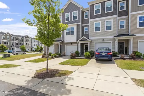 4970 Southern Magnolia Dr, Raleigh, NC 27604