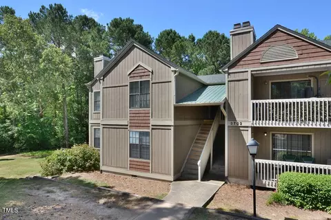 3702 Chimney Ridge Pl #105, Durham, NC 27713