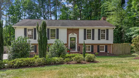 1037 Sturdivant Dr, Cary, NC 27511