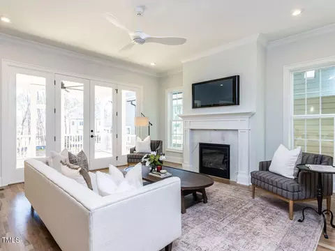 809 St Charles St, Durham, NC 27713 photo 10