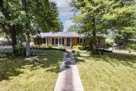 501 Stratford Dr, Zebulon, NC 27597