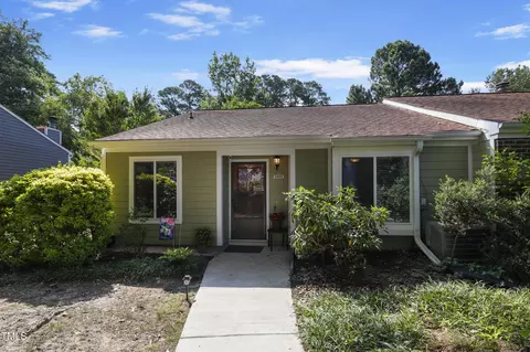 5808 Whitebud Dr, Raleigh, NC 27609
