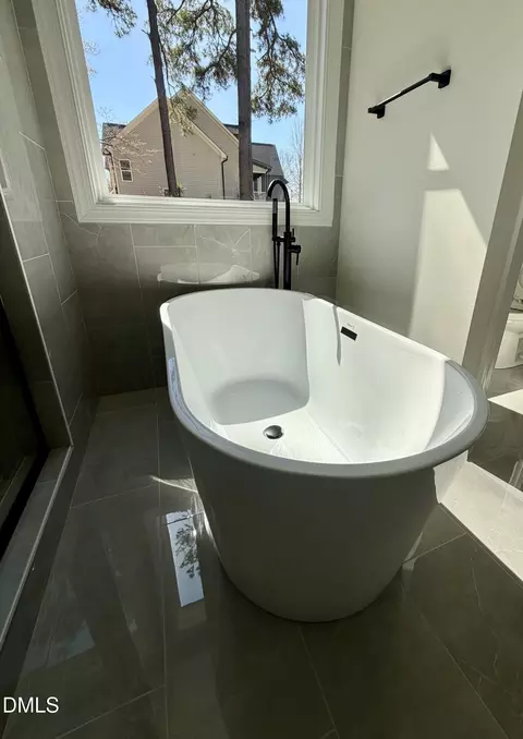 Bath - 30 Tamaran Ct, Spring Hope, NC 27882 photo 4 of 13