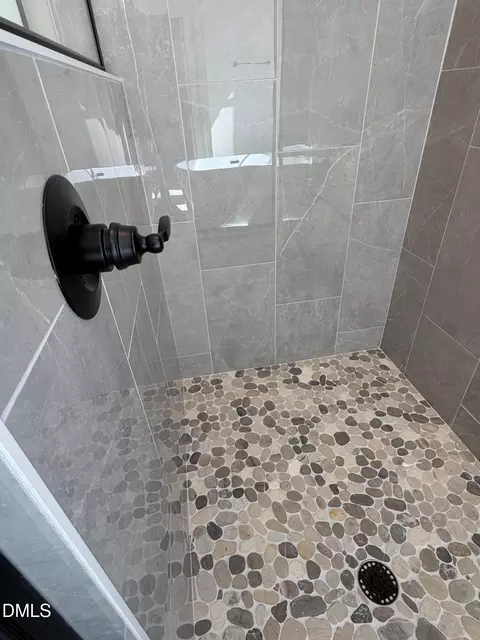 Bath - 30 Tamaran Ct, Spring Hope, NC 27882 photo 9 of 13