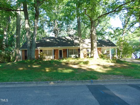 5400 Emerson Dr, Raleigh, NC 27609
