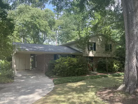 3209 Arrowwood Dr, Raleigh, NC 27604