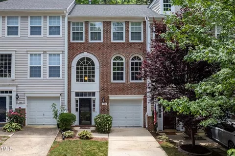 5412 Crabtree Park Ct, Raleigh, NC 27612