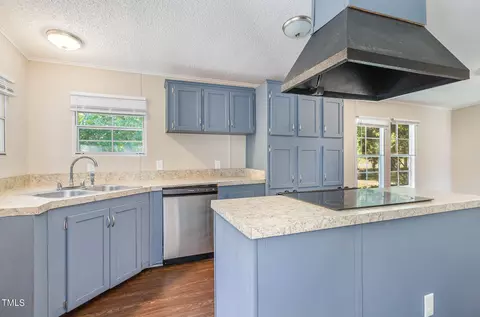 8333 S Creek Rd, Willow Spring, NC 27592 photo 9