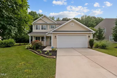 307 Walnut Crossing Dr, Whitsett, NC 27377
