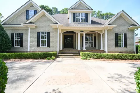 319 W Main St, Benson, NC 27504