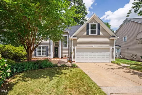 12441 Harcourt Dr, Raleigh, NC 27613
