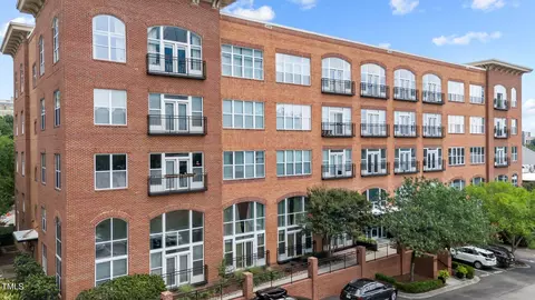 200 S Dawson St #408, Raleigh, NC 27601