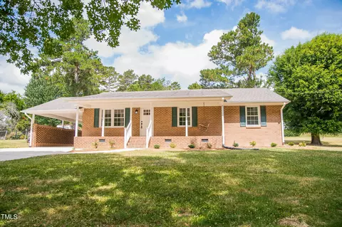 193 White Oak Dr, Roxboro, NC 27573