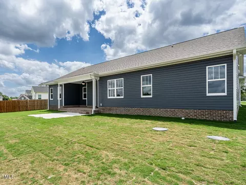 94 Cedarbrook Dr, Benson, NC 27504 photo 32