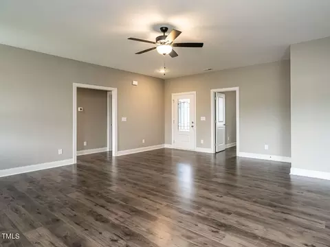 94 Cedarbrook Dr, Benson, NC 27504 photo 7